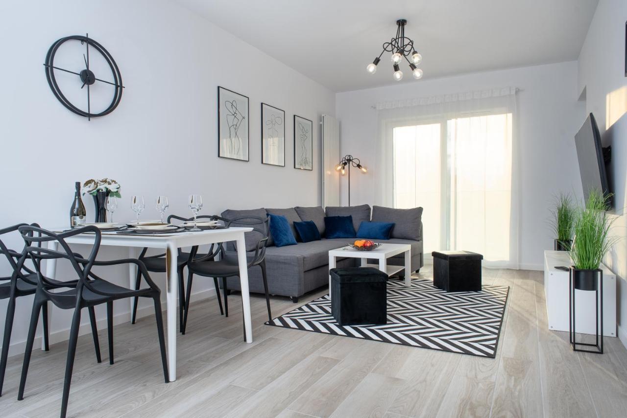 Happy Apartment